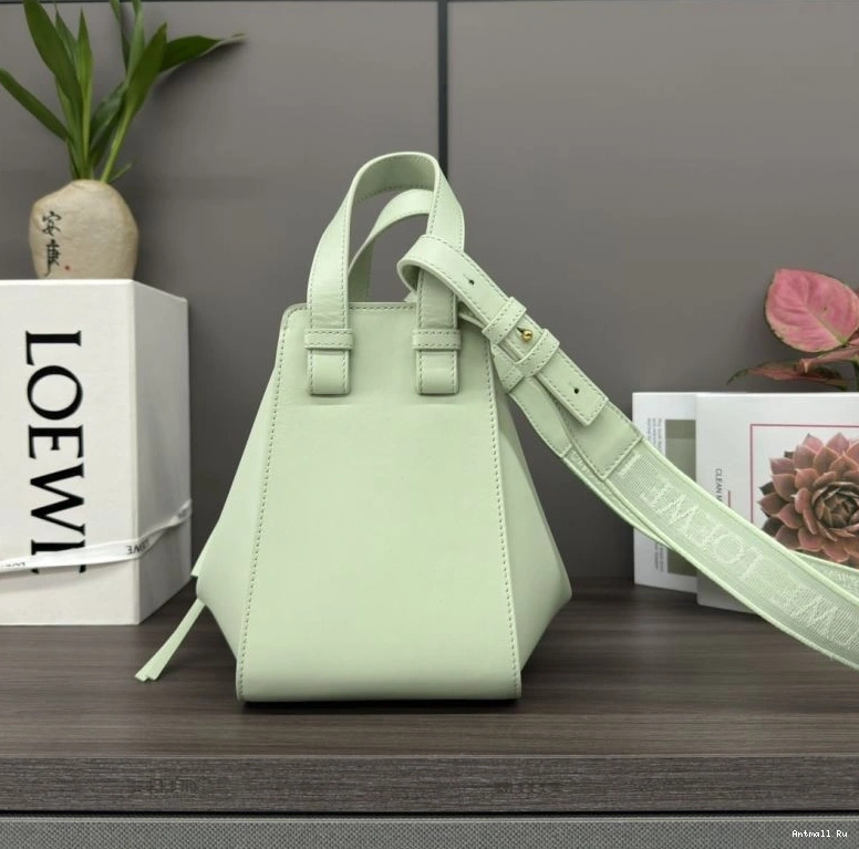 Loewe Reliable Bags 73351 Hammock 0727